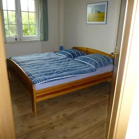 With 3 Bedrooms Drochtersen